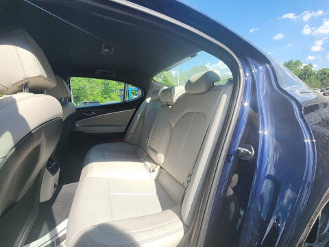 2023 Genesis G70
