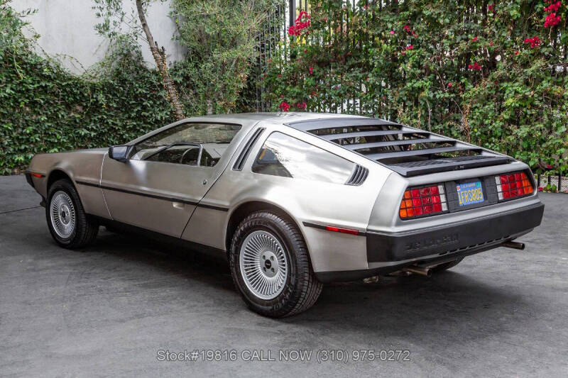 1981 DeLorean DMC-12