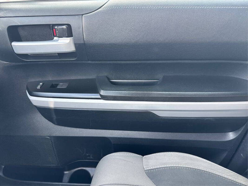 2018 Toyota Tundra SR5