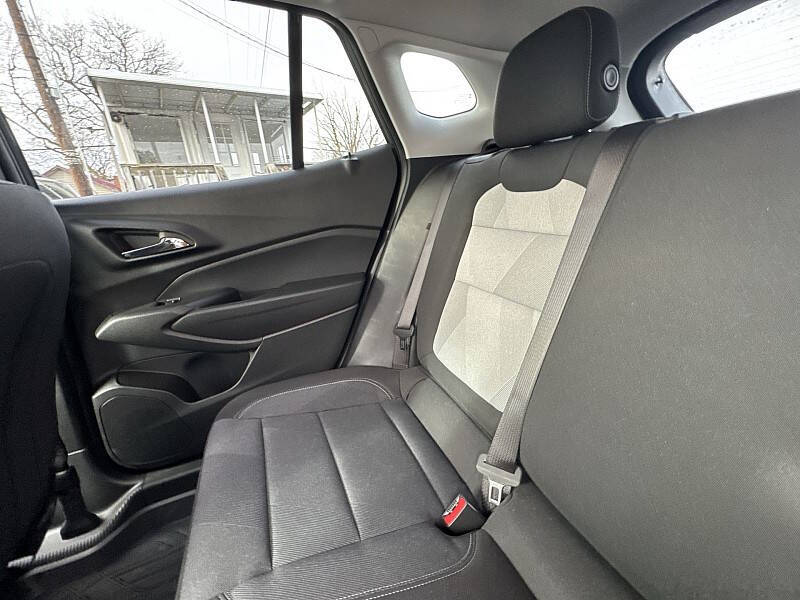 2025 Chevrolet Trax LS