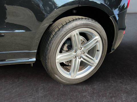 2011 Audi Q5 3.2 quattro Premium Plus