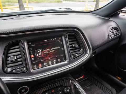 2015 Dodge Challenger SXT Plus