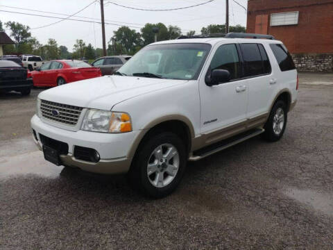 2005 Ford Explorer for sale at DRIVE-RITE in Saint Charles MO