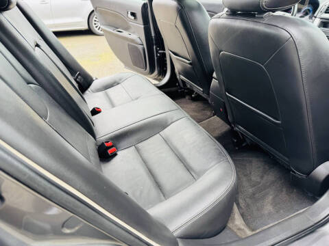 2011 Ford Fusion SEL