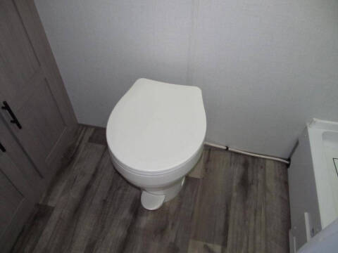 2024 Coleman CM17r24