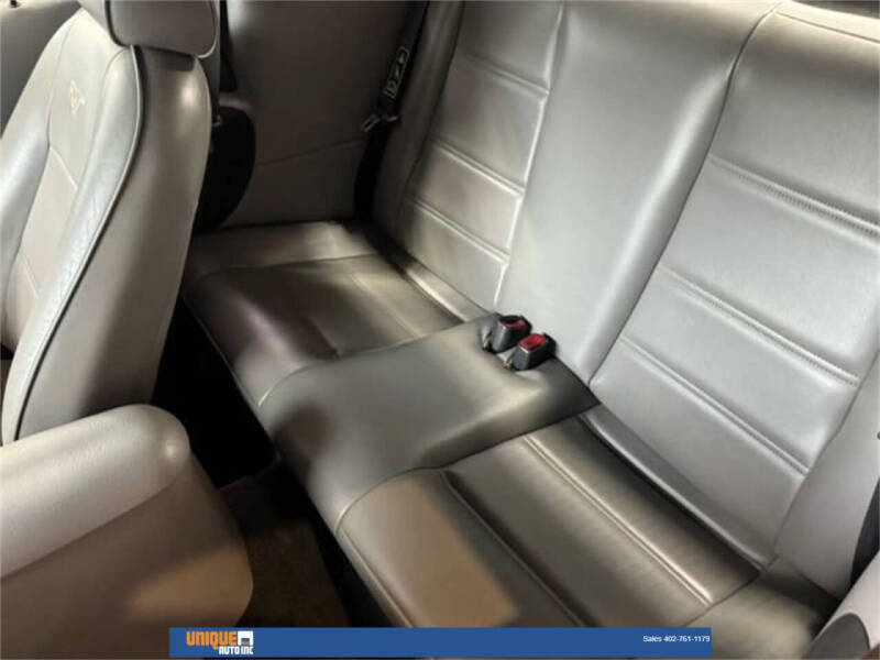 2002 Ford Mustang Deluxe