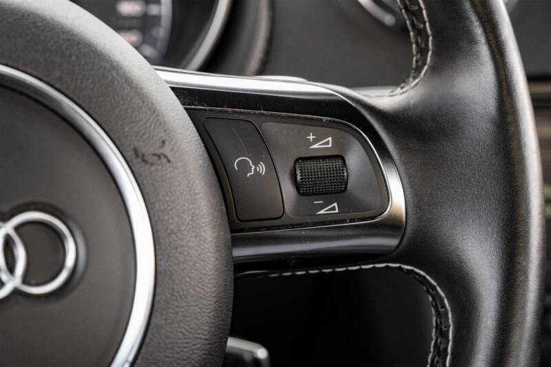 2012 Audi TTS 2.0T quattro Prestige