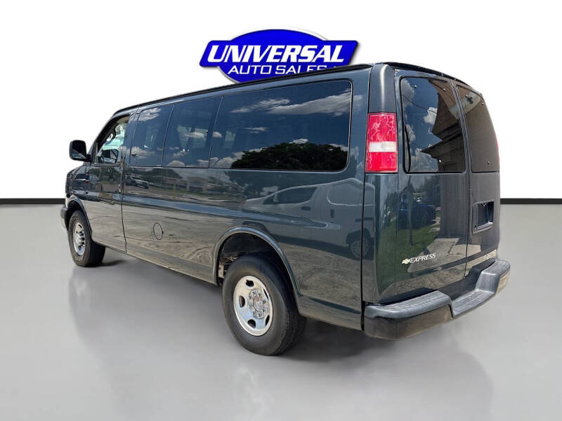 2017 Chevrolet Express LS 2500
