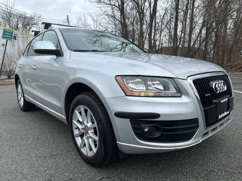 2010 Audi Q5 for sale at AUTO TRADE CORP in Nanuet NY