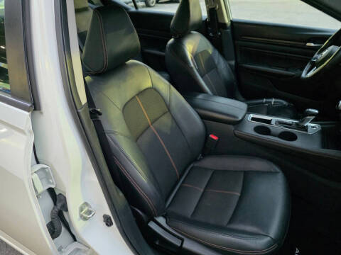 2021 Nissan Altima 2.5 SR