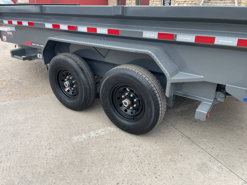 2025 PJ Trailers DL
