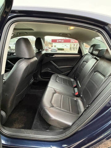 2014 Volkswagen Passat 1.8T SE PZEV