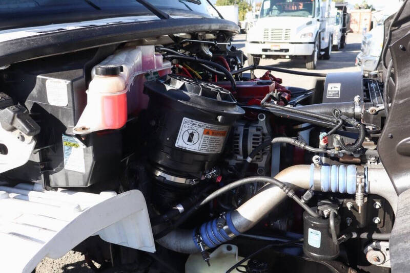 2014 Freightliner M2 106