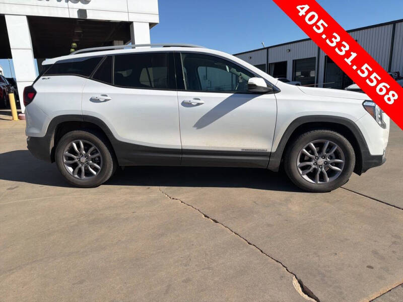 2023 GMC Terrain SLT