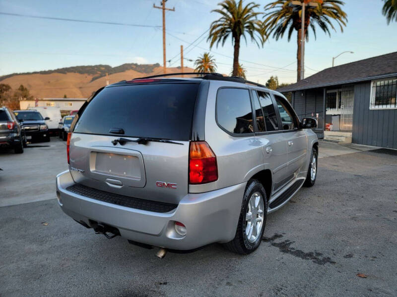 2006 GMC Envoy Denali photo 4