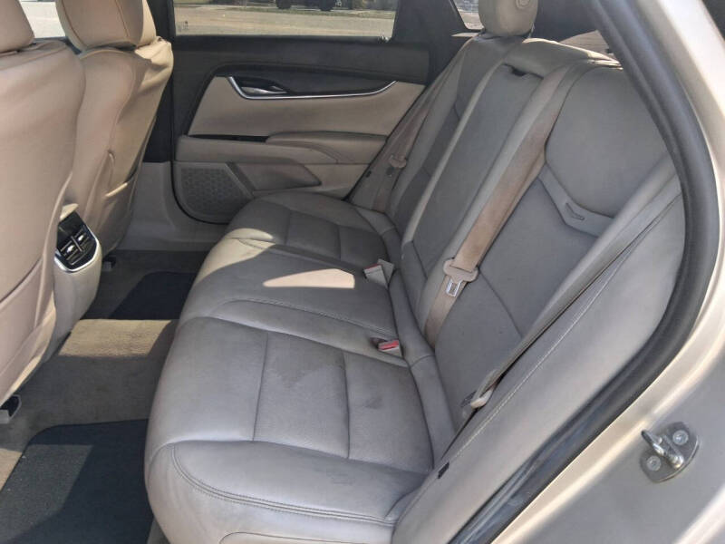 2016 Cadillac XTS Standard