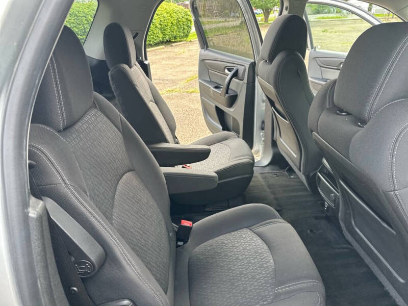 2016 GMC Acadia SLE-2