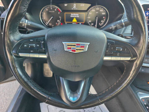 2023 Cadillac CT4 Premium Luxury