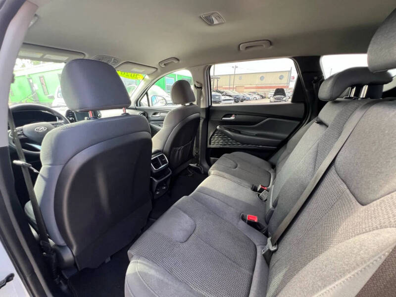 2020 Hyundai Santa Fe SE