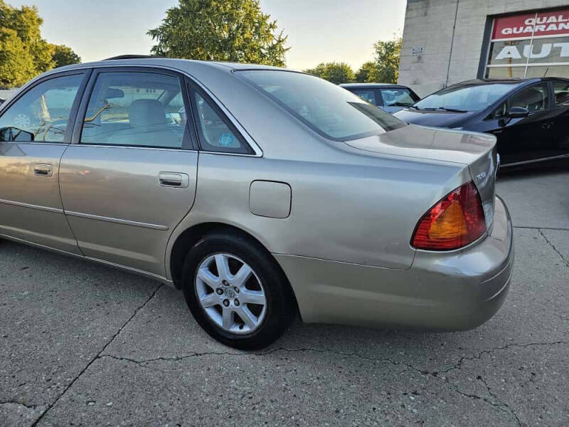 2000 Toyota Avalon XLS
