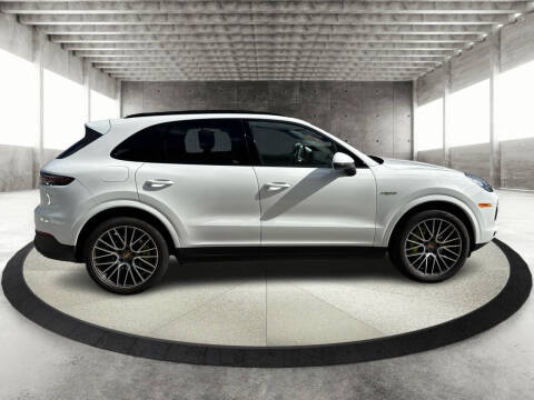 2022 Porsche Cayenne for sale at Medway Imports in Medway MA