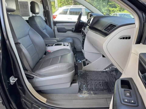 2012 Volkswagen Routan