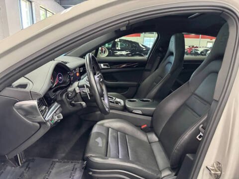 2022 Porsche Panamera 4S E-Hybrid