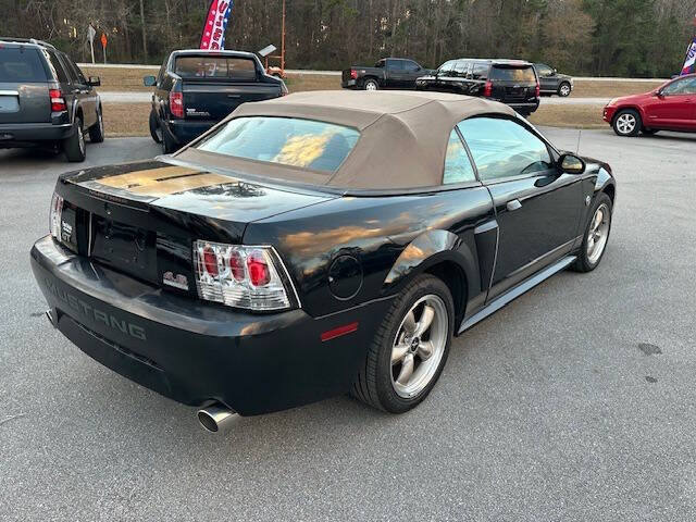 2004 Ford Mustang GT Deluxe