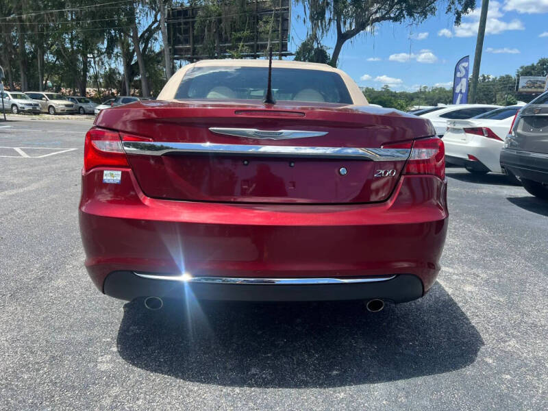 2012 Chrysler 200 Touring