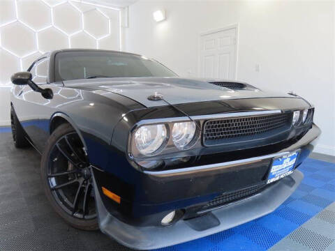 2014 Dodge Challenger SRT8 Core