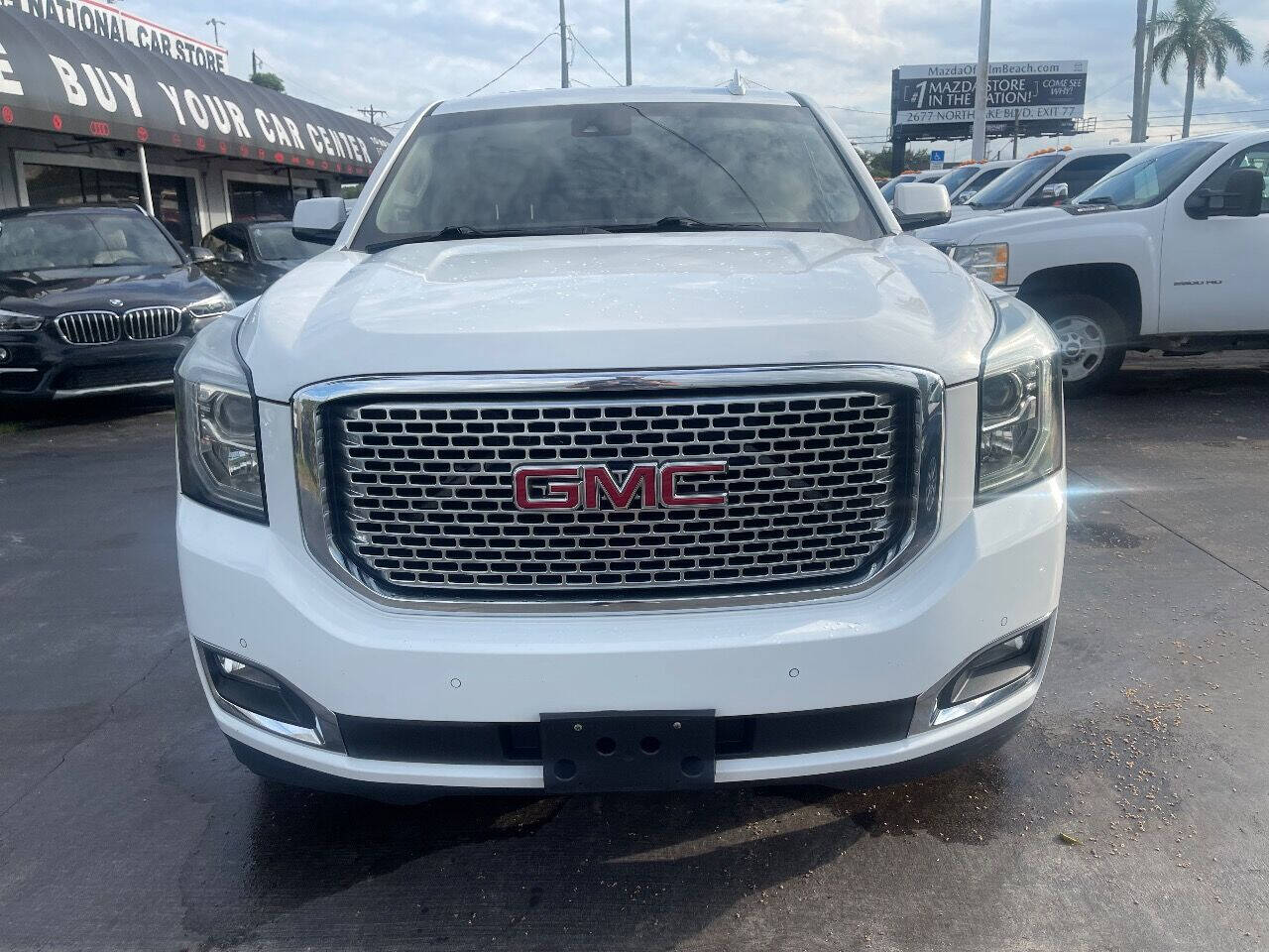 2016 GMC Yukon XL SUV / Crossover - $26,900