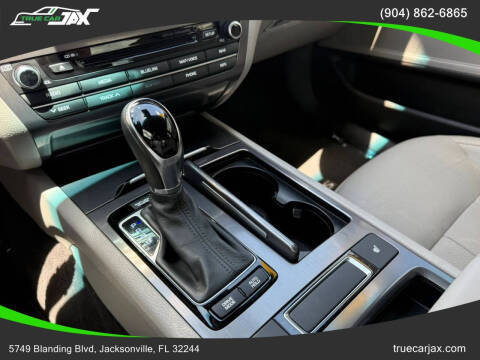 2017 Genesis G80