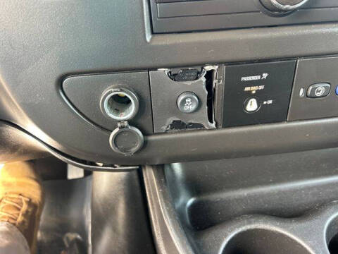 2017 GMC Savana LS 2500