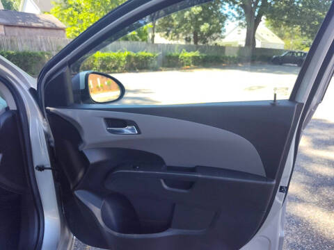 2016 Chevrolet Sonic LT Auto