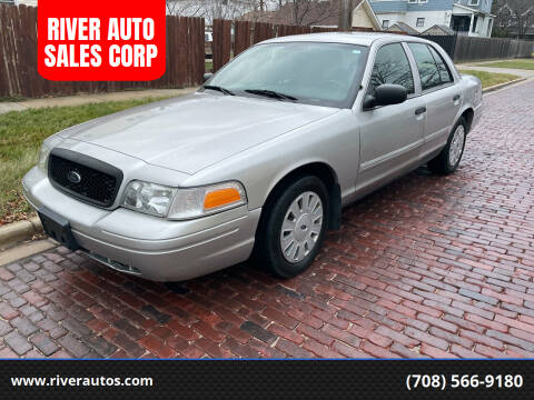 2011 Ford Crown Victoria for sale at RIVER AUTO SALES CORP in Maywood IL