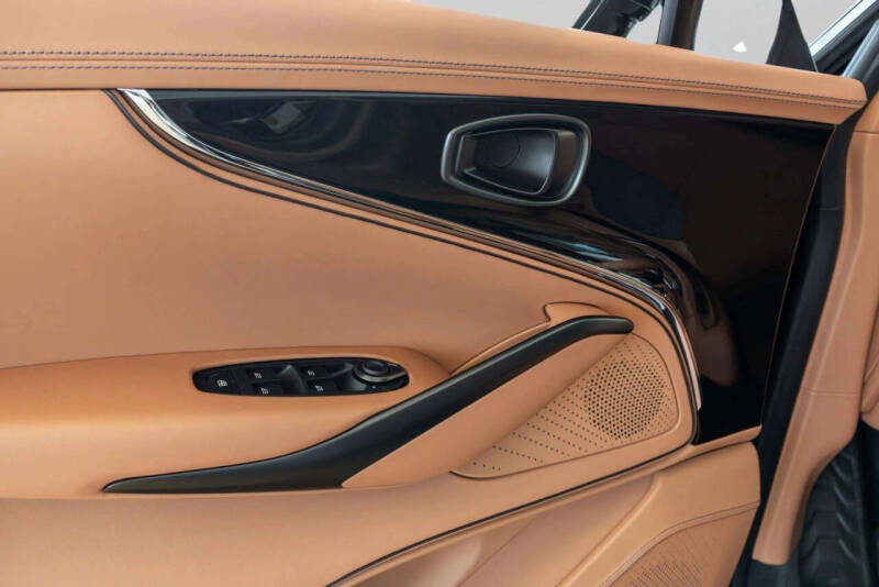 2026 Aston Martin DBX S
