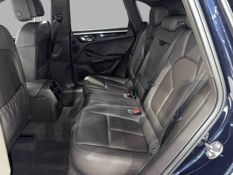 2018 Porsche Macan S