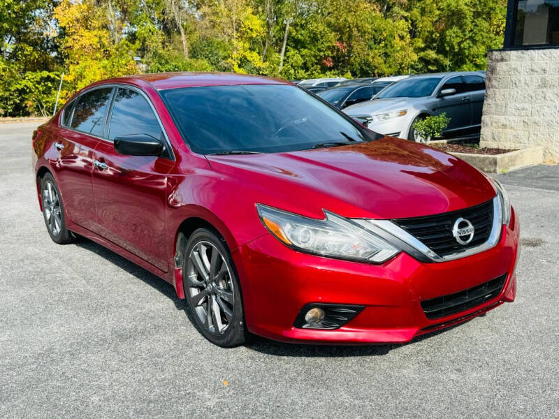 2018 Nissan Altima SR photo 3