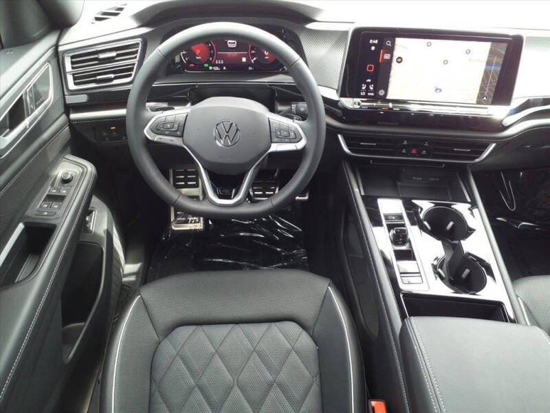 2025 Volkswagen Atlas Cross Sport SEL Premium R-Line 4Motion