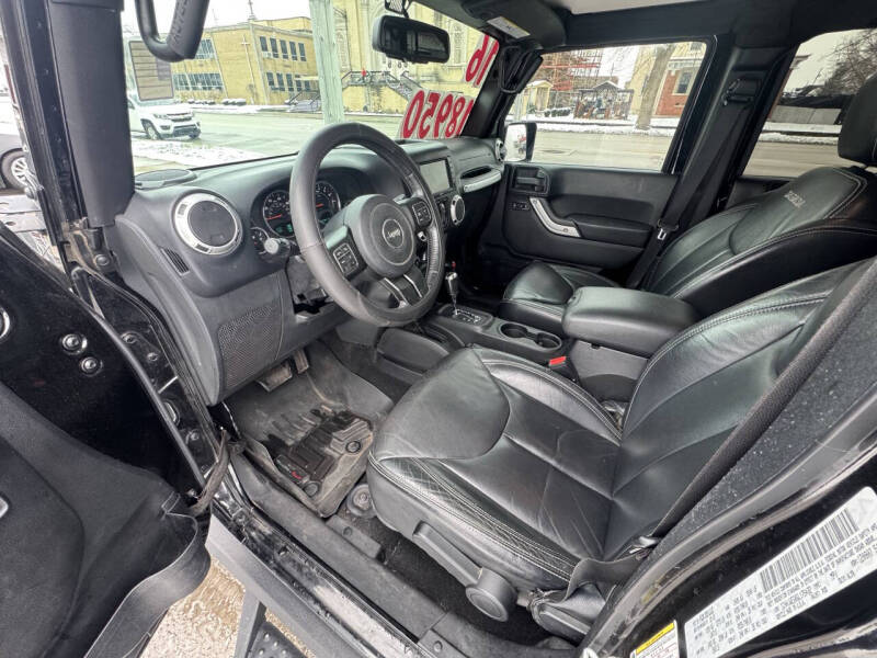 2016 Jeep Wrangler Unlimited Sahara's photo