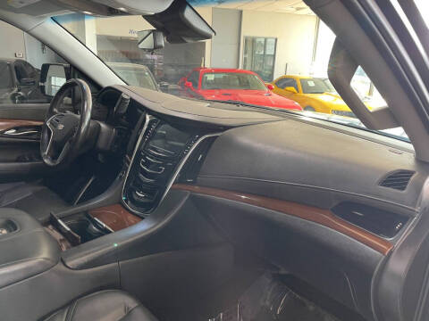 2020 Cadillac Escalade Luxury