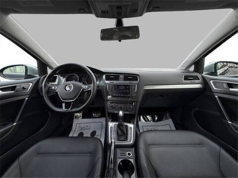 2017 Volkswagen Golf Alltrack