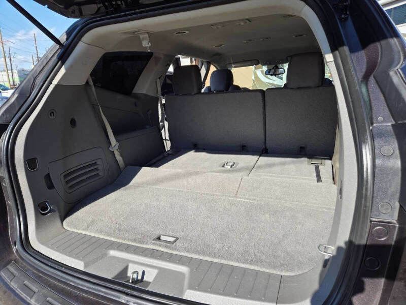 2017 Chevrolet Traverse LS