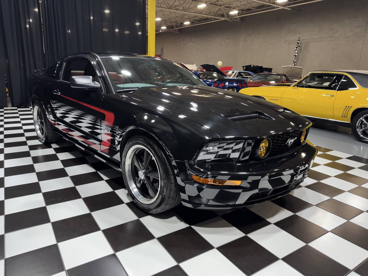 2008 Ford Mustang 12