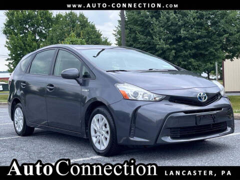 2016 Toyota Prius v Two