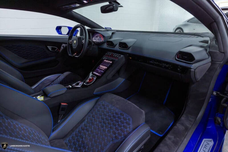 2023 Lamborghini Huracan Tecnica