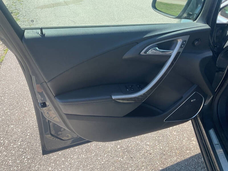 2013 Buick Verano Leather Group