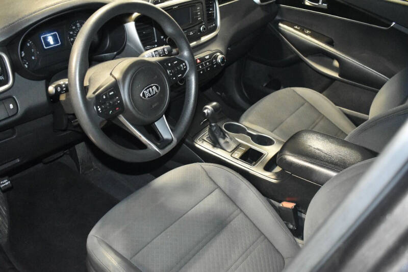 2017 Kia Sorento LX