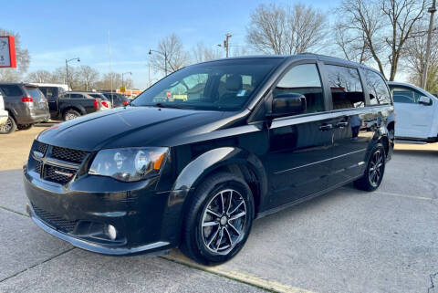 2017 Dodge Grand Caravan for sale at Midway Motors in Conway AR