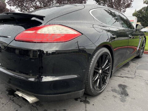 2011 Porsche Panamera Turbo
